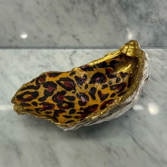 Cheetah Decoupage Handmade Oyster - Picture 2 of 5